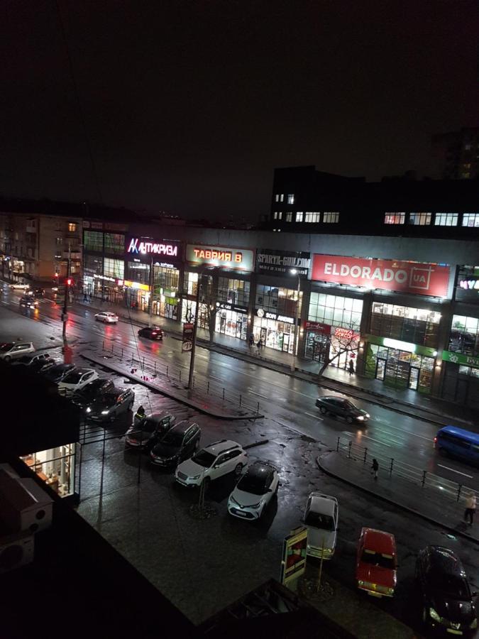 2Х Комнатная С Ремонтом В Центре.Renovated, Center Khmelnytskyi Exterior photo